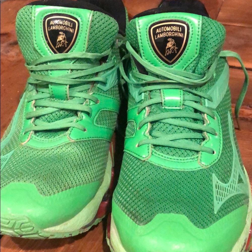 Mizuno Lamborghini edition sneakers